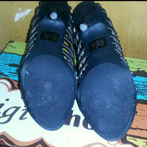 Booties - Picture 3 of 3