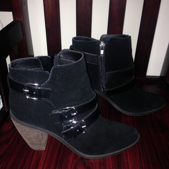 DolceVito Leather Ankle Boots