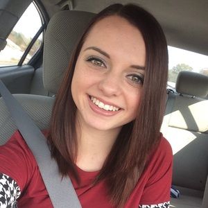 Meet your Posher, Kaleigh