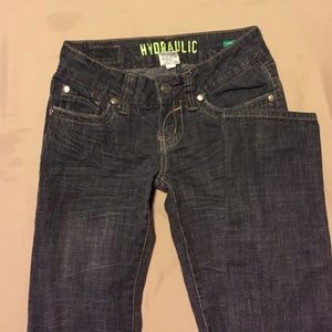 Hydraulic skinny jean