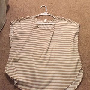 Flowing stripe top