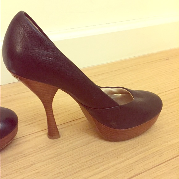 Michael Kors size 5 platform heels