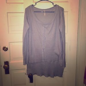 FREE PEOPLE long sleeved top!!