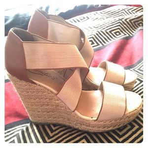 Candie's Wedges