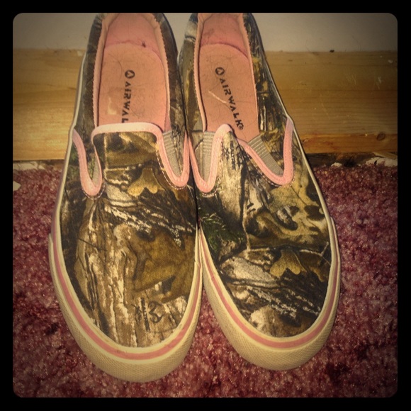 camo airwalks.
