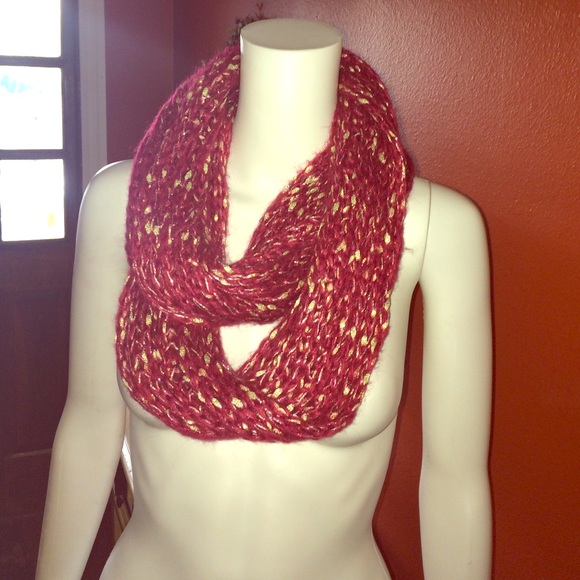 Infinity scarf