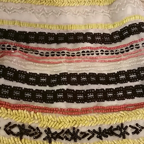 Beautiful hand beaded skirt - Picture 4 of 4