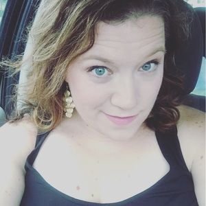 Meet your Posher, Jen