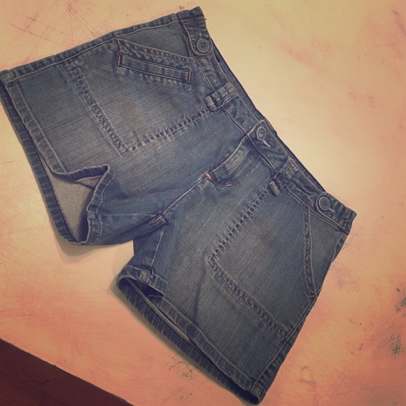 Buffalo Jean Shorts. Chrissy midrise.