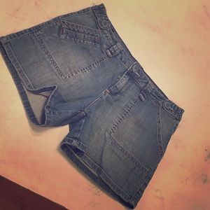 Buffalo Jean Shorts. Chrissy midrise.