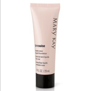 Mary Kay Matte Wear foundation in Bronze 7