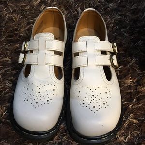 *Make Offer* Doc Martens White Mary Jane UK 6 US 8