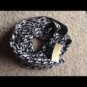 Michael Kors scarf