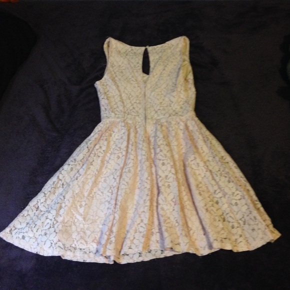 🎀Super Cute Pink Dress🎀 - Picture 2 of 4