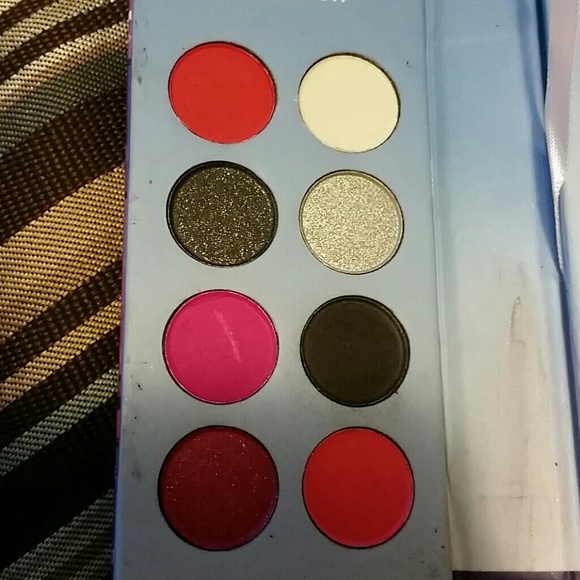 Makeup pallet - Picture 4 of 4