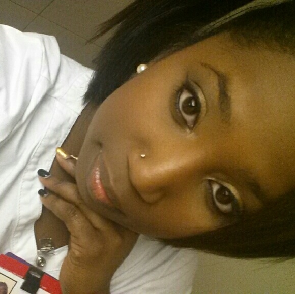 Meet your Posher, Soraya - Picture 4 of 4