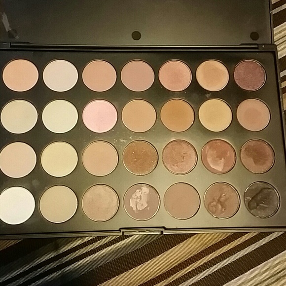 28 eyeshadow - Picture 2 of 2