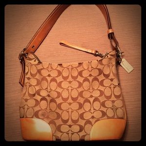 Authentic Coach shoulder bag
