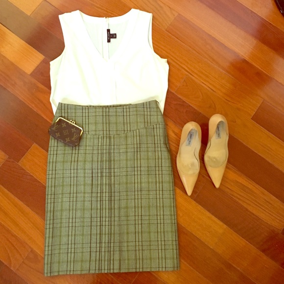BURBERRY Plaid Pencil Skirt ✨AUTHENTIC✨