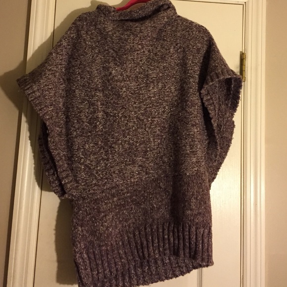 Bcbg sweater - Picture 2 of 3