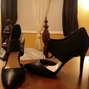 Jessica Simpson black heels (never worn)