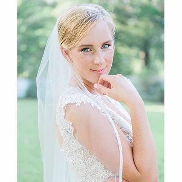 Meet your Posher, Caroline - Picture 1 of 1