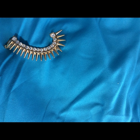 Spiked Rhinestone Ear Cuff - Picture 2 of 3