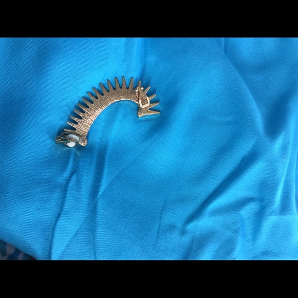 Spiked Rhinestone Ear Cuff - Picture 3 of 3