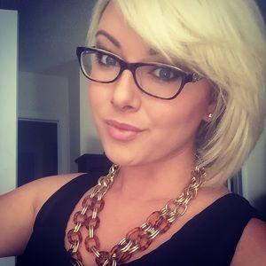 Meet your Posher, Tabitha