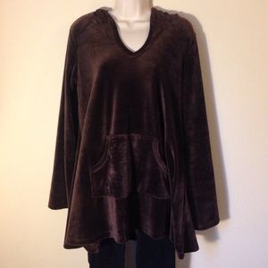 ✅NWT velour hoodie tunic Coco + Carmen