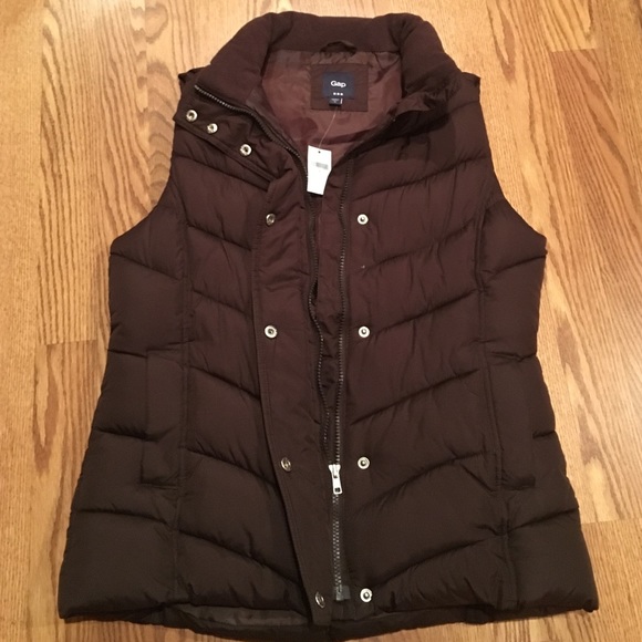Gap Brown Puffer Vest- Size Medium NWT