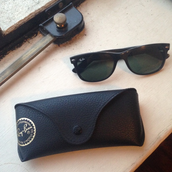 Black New Wayfayer RayBans 💯