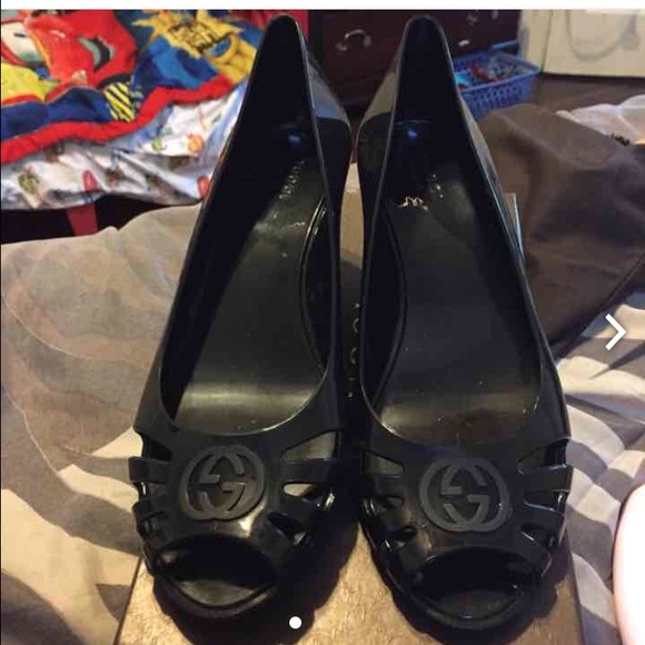 Gucci Shoes - Picture 1 of 2