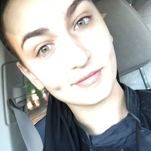 Meet your Posher, Hina