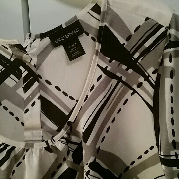 Lane bryant short sleeve top - Picture 2 of 4