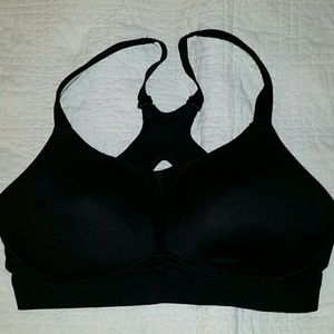 Lucy Sports Bra 36D in Black