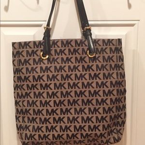Michael Michael Kors Logo Tote