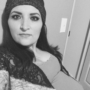 Meet your Posher, Fatima