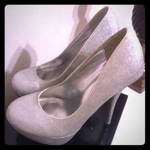 Glitter high heels!!