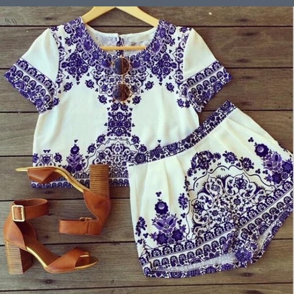 Fashion Two Piece outfit. 👑👑👑👑