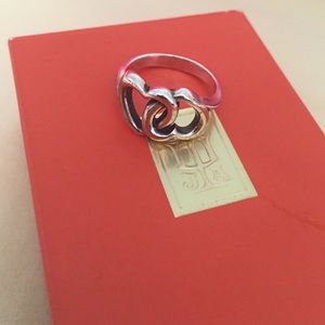 James Avery linked hearts ring