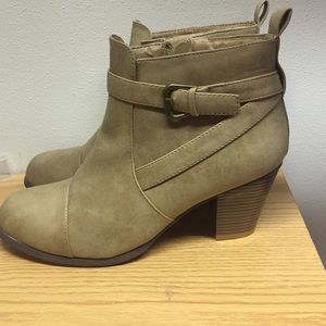 ankle booties!