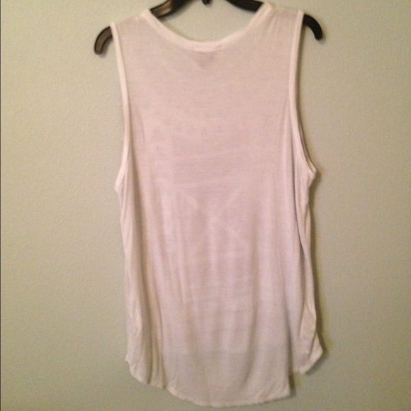 Geometric Print Tank - Picture 2 of 4