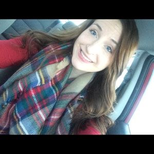 Meet your Posher, Jaclynn