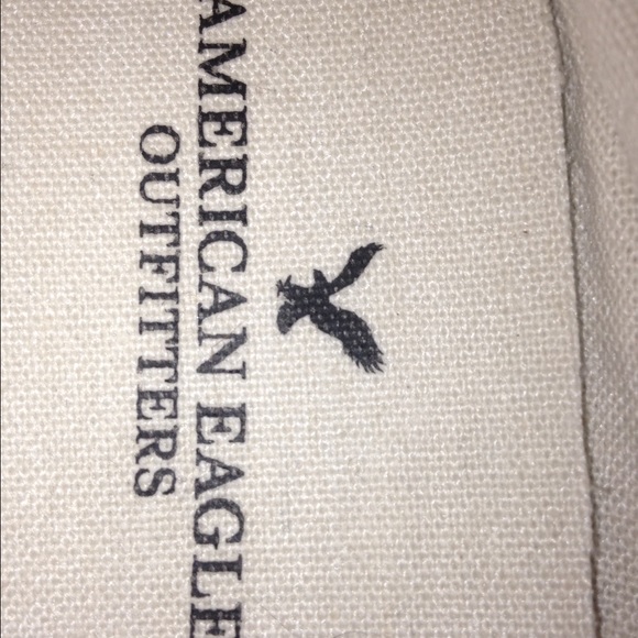 Black and White flats - Picture 3 of 3