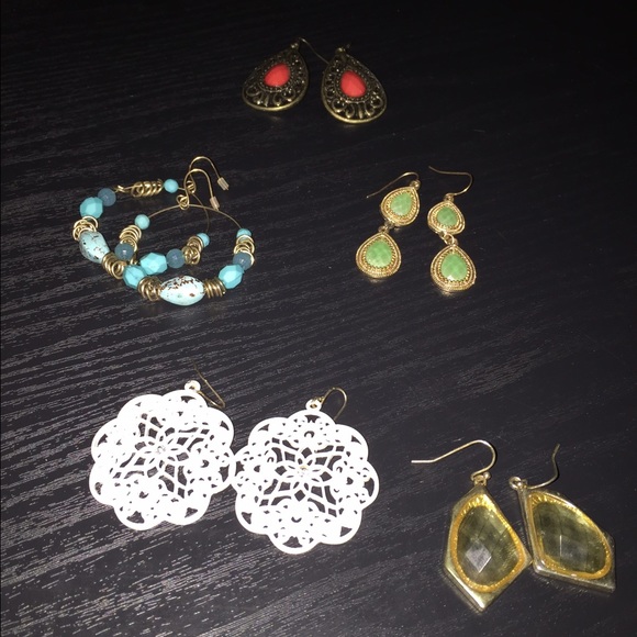 Bundle of 5 sets of earrings ❤️❤️❤️