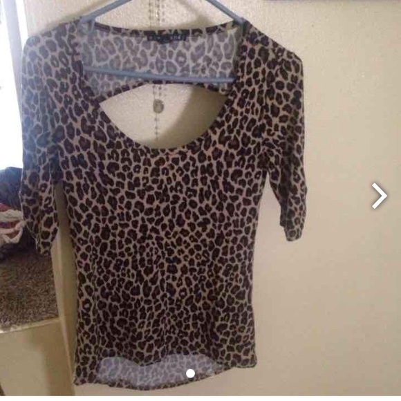 Open back cheetah shirt