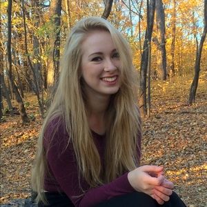 Meet your Posher, Ashley