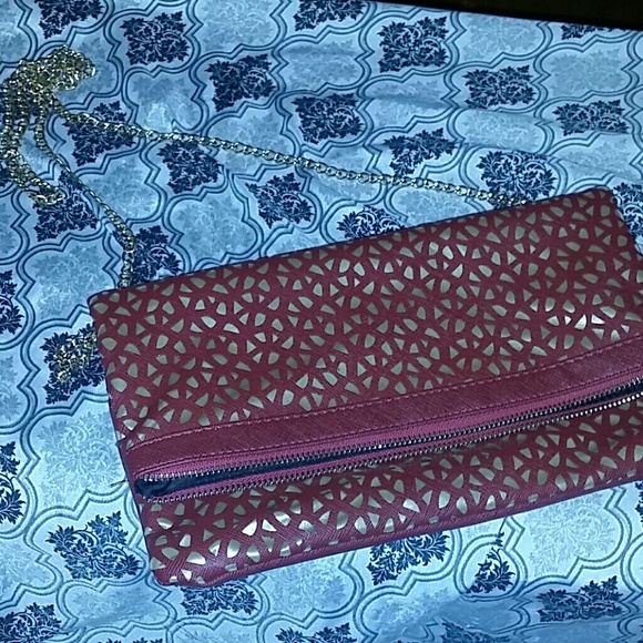 RED CLASSY CLUTCH