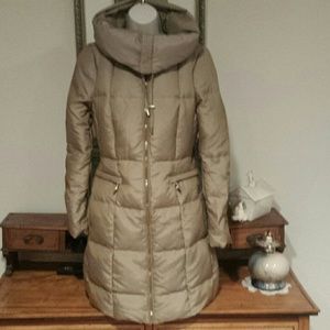 ZARA  WOMAN.  NWOT premium down coat